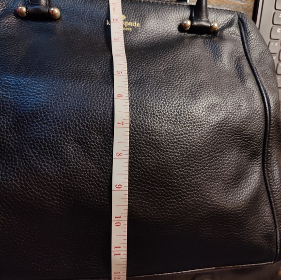 Kate Spade large black pebbled leather shoulder bag with gold hardware - Picture 8 of 9